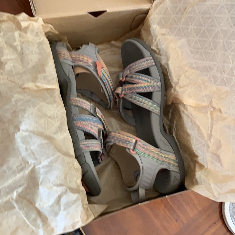 Teva Multi/Neutral Hiking Sandals Size 9